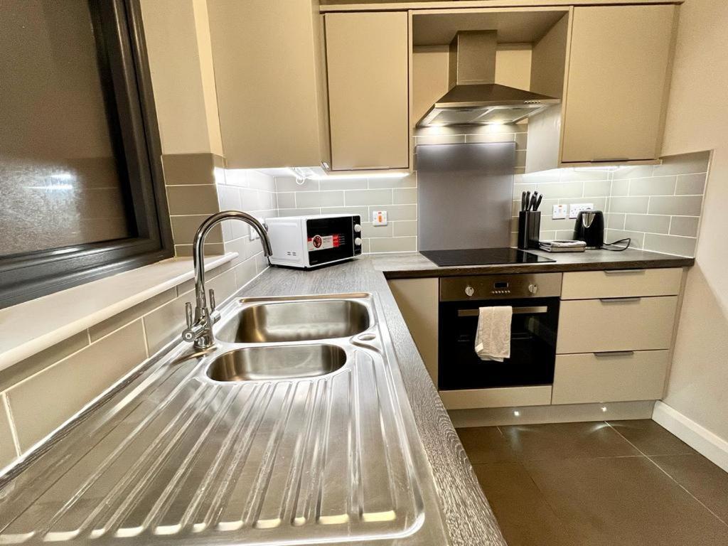 Lovely 2- Bedroom Apartment In ベルファスト エクステリア 写真